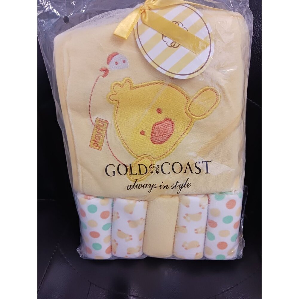 Gold Coast Baby Hooded Towel With 5 Washcloths NEW